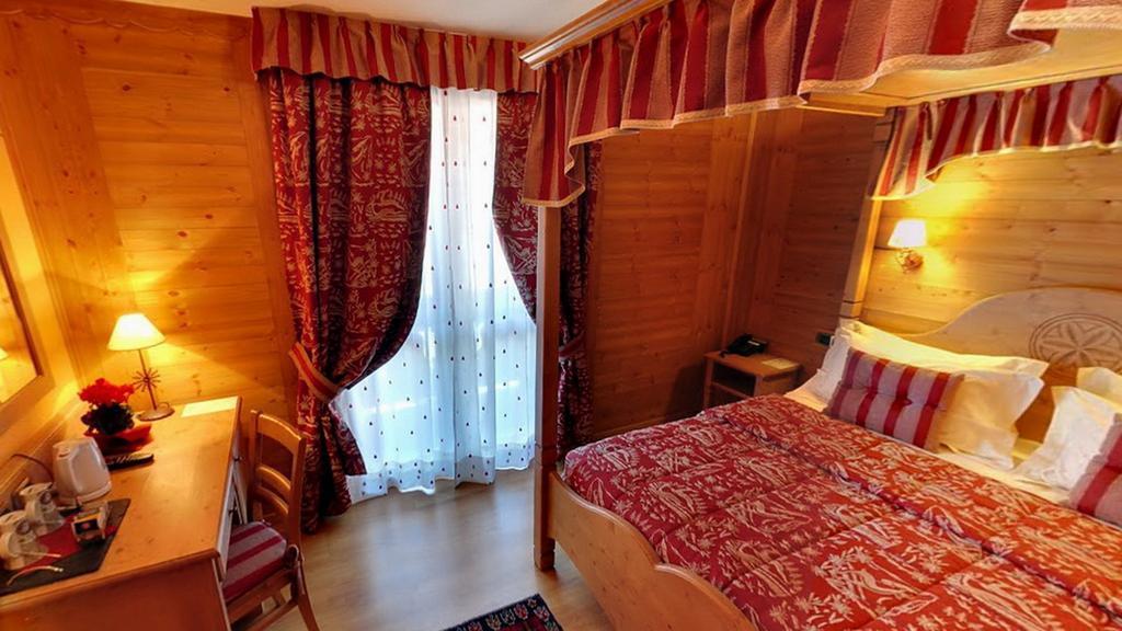 Hotel Boton D'Or & Wellness A Ла-Тюїль Екстер'єр фото