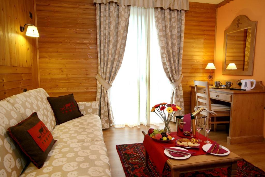 Hotel Boton D'Or & Wellness A Ла-Тюїль Екстер'єр фото